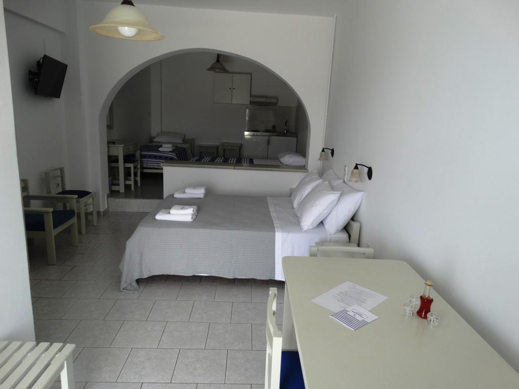Castelopetra Aparthotel Katápola Exterior foto